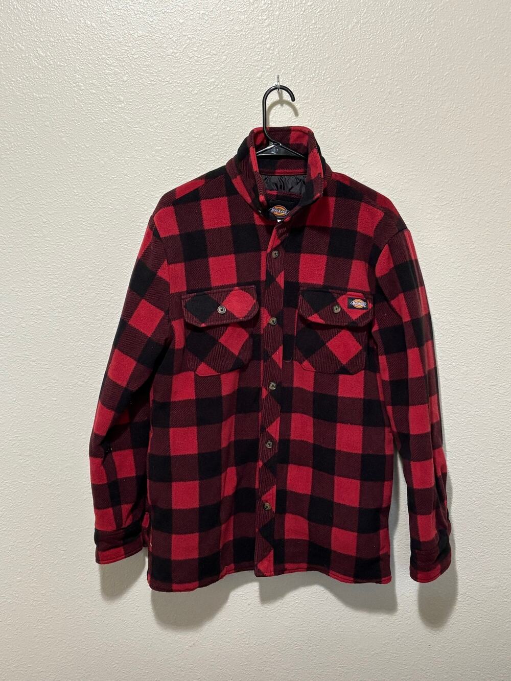 Men’s Dickies Quilted Lined Buffalo Plaid Shacket Jacket Red Black, Size S Small